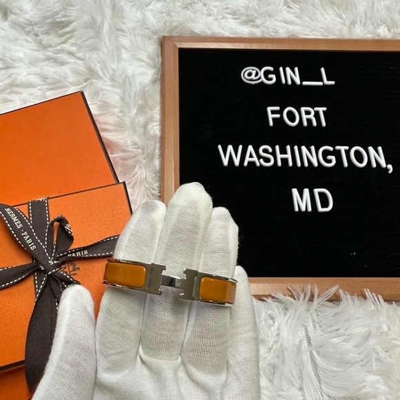 100% Authentic HERMÈS Accessories Clic Clac PM Bracelet Bangle Orange x Silver - Picture 1 of 8